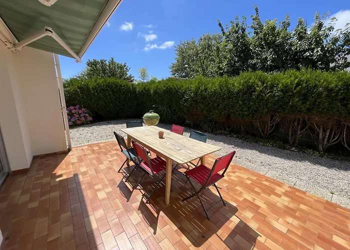 Les Saules Nyaraló *